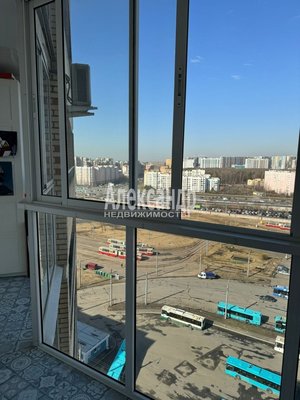 Продам трехкомнатную (3-комн.) квартиру, Шаврова ул, д. 13 корп. 1, Санкт-Петербург г