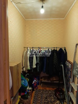 Продам трехкомнатную (3-комн.) квартиру, Мира ул, д. 1, Глебычево п