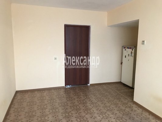 Продам трехкомнатную (3-комн.) квартиру, Белы Куна ул, д. 8, Санкт-Петербург г