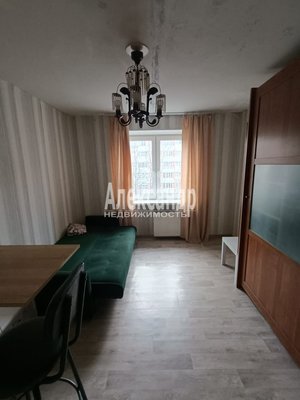 Продам комнату в 8-комн. квартире, Демьяна Бедного ул, 29, Санкт-Петербург г