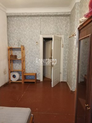 Продам трехкомнатную (3-комн.) квартиру, Пионерская ул, 2, Дубровка гп