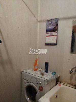 Продам трехкомнатную (3-комн.) квартиру, Пионерская ул, 2, Дубровка гп