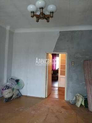 Продам трехкомнатную (3-комн.) квартиру, Пионерская ул, 2, Дубровка гп