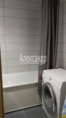 Продам двухкомнатную (2-комн.) квартиру, Новая ул, д. 13 корп. 2, Мурино п