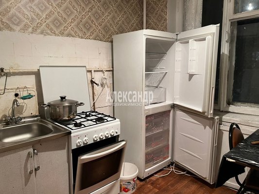 Продам двухкомнатную (2-комн.) квартиру, Гагарина ул, д. 25, Выборг г