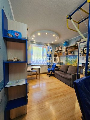 Продам двухкомнатную (2-комн.) квартиру, Советская ул, д. 12а, Лахденпохья г