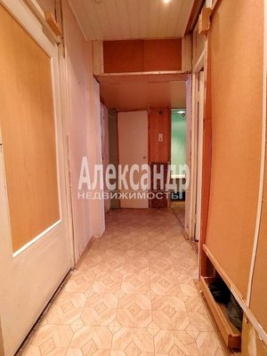 Продам трехкомнатную (3-комн.) квартиру, Лесной проезд, д. 17, Вещево поселок при железнодорожной стан п