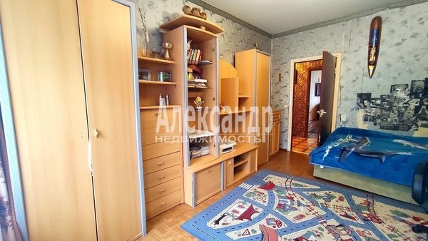 Продам трехкомнатную (3-комн.) квартиру, Кривоносова ул, д. 11 корп. б, Выборг г