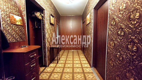 Продам трехкомнатную (3-комн.) квартиру, Кривоносова ул, д. 11 корп. б, Выборг г