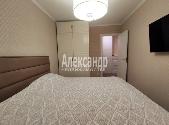 Продам двухкомнатную (2-комн.) квартиру, Батарейная ул, д. 6, Выборг г