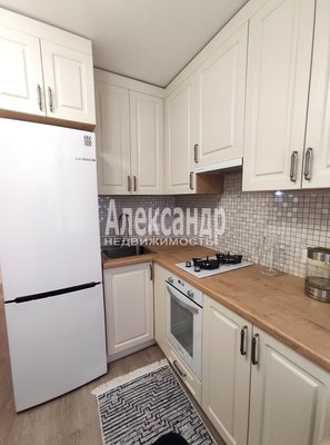 Продам двухкомнатную (2-комн.) квартиру, Батарейная ул, д. 6, Выборг г