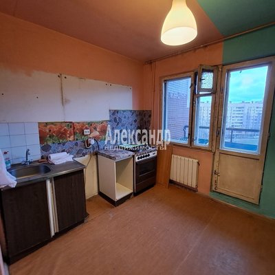 Продам однокомнатную (1-комн.) квартиру, Российский пр-кт, д. 3 корп. 1, Санкт-Петербург г