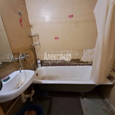 Продам однокомнатную (1-комн.) квартиру, Российский пр-кт, д. 3 корп. 1, Санкт-Петербург г