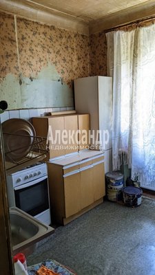 Продам комнату в 3-комн. квартире, Курляндская ул, д. 29/31, Санкт-Петербург г