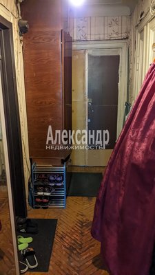 Продам комнату в 3-комн. квартире, Курляндская ул, д. 29/31, Санкт-Петербург г
