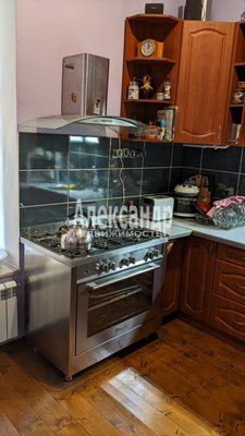 Продам многокомнатную квартиру, Литейный пр-кт, д. 35, Санкт-Петербург г