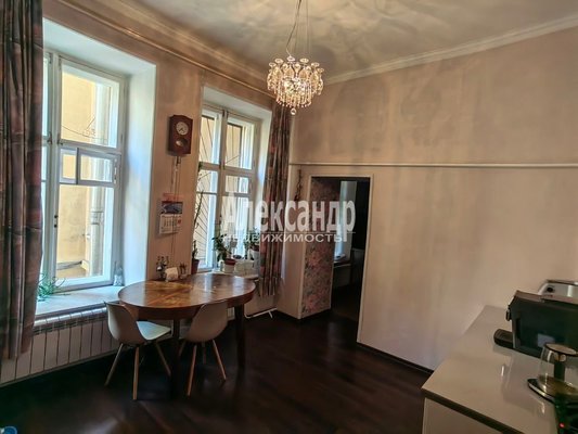Продам многокомнатную квартиру, Литейный пр-кт, д. 35, Санкт-Петербург г