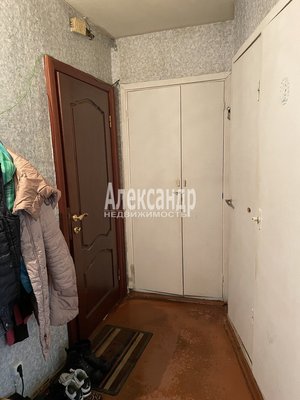 Продам двухкомнатную (2-комн.) квартиру, Антонова-Овсеенко ул, 13к1, Санкт-Петербург г