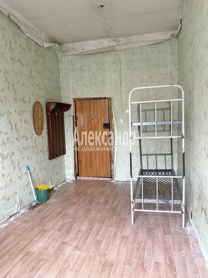Продам комнату в 20-комн. квартире, Розенштейна ул, д. 33, Санкт-Петербург г