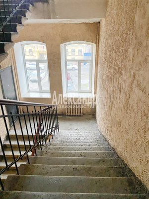 Продам комнату в 20-комн. квартире, Розенштейна ул, д. 33, Санкт-Петербург г