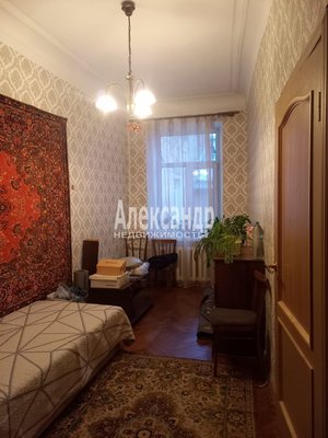 Продам трехкомнатную (3-комн.) квартиру, Зверинская ул, д. 34, Санкт-Петербург г