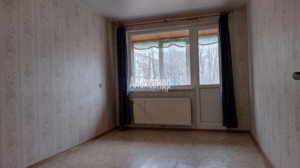 Продам многокомнатную квартиру, Культуры пр-кт, д. 11 корп. 5, Санкт-Петербург г