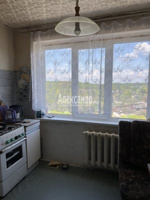 Продам двухкомнатную (2-комн.) квартиру, Круговая ул, д. 13, Перово п