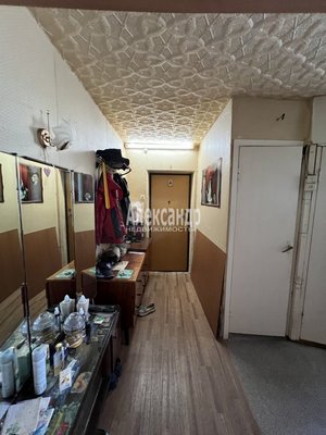 Продам двухкомнатную (2-комн.) квартиру, Круговая ул, д. 13, Перово п