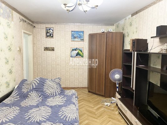 Продам двухкомнатную (2-комн.) квартиру, Центральная ул, д. 8, Коробицыно п