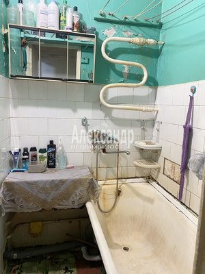 Продам двухкомнатную (2-комн.) квартиру, Центральная ул, д. 8, Коробицыно п