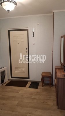 Продам трехкомнатную (3-комн.) квартиру, Мира ул, д. 32, Всеволожск г