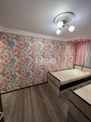 Продам трехкомнатную (3-комн.) квартиру, Школьная ул, д. 6, Гаврилово п