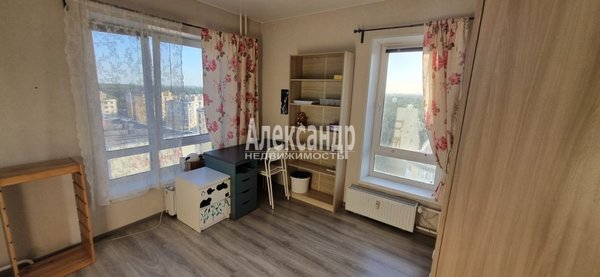 Продам двухкомнатную (2-комн.) квартиру, Доктора Сотникова ул, д. 2, Всеволожск г