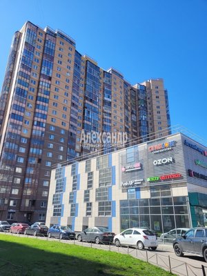 Продам однокомнатную (1-комн.) квартиру, Лыжный пер, д. 8 корп. 1, Санкт-Петербург г