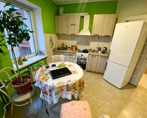 Продам двухкомнатную (2-комн.) квартиру, Афанасьевская ул, д. 1, Санкт-Петербург г