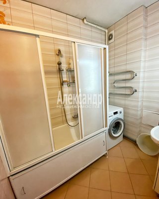 Продам двухкомнатную (2-комн.) квартиру, Афанасьевская ул, д. 1, Санкт-Петербург г