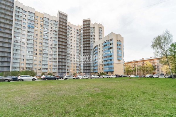 Продам однокомнатную (1-комн.) квартиру, 1-й Рабфаковский пер, д. 3, Санкт-Петербург г