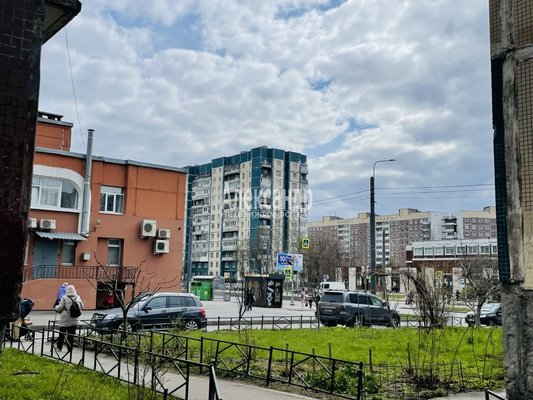 Продам трехкомнатную (3-комн.) квартиру, Авиаконструкторов пр-кт, д. 25, Санкт-Петербург г