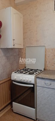 Продам трехкомнатную (3-комн.) квартиру, Костюшко ул, д. 7, Санкт-Петербург г