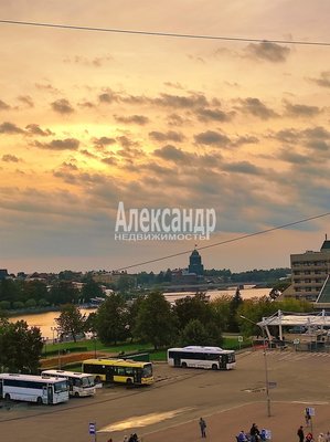 Продам комнату в 5-комн. квартире, Железнодорожная ул, д. 4, Выборг г