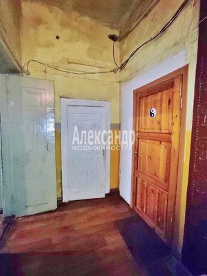 Продам комнату в 5-комн. квартире, Железнодорожная ул, д. 4, Выборг г