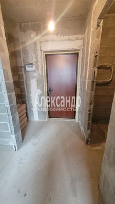 Продам однокомнатную (1-комн.) квартиру, Кутышева ул, д. 9 корп. 1, Малое Верево д