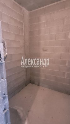 Продам однокомнатную (1-комн.) квартиру, Кутышева ул, д. 9 корп. 1, Малое Верево д