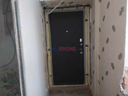 Продам трехкомнатную (3-комн.) квартиру, Чкалова ул, д. 54а, Гатчина г
