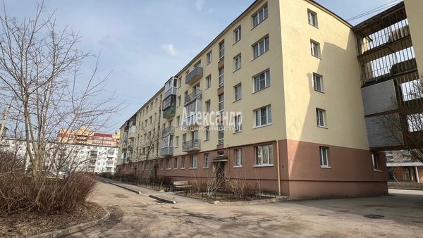 Продам двухкомнатную (2-комн.) квартиру, Пограничная ул, д. 3, Светогорск г