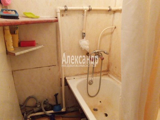 Продам комнату в 6-комн. квартире, Вознесенский пр-кт, д. 31, Санкт-Петербург г