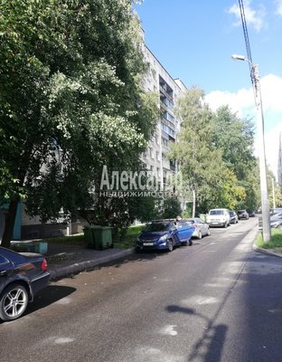 Продам трехкомнатную (3-комн.) квартиру, Солидарности пр-кт, д. 8 корп. 4, Санкт-Петербург г