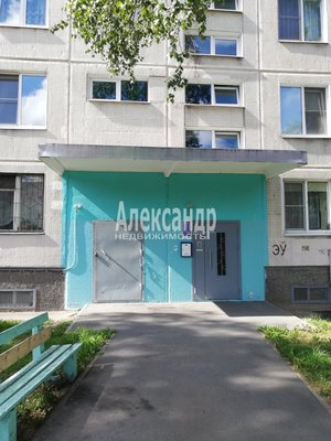 Продам трехкомнатную (3-комн.) квартиру, Солидарности пр-кт, д. 8 корп. 4, Санкт-Петербург г