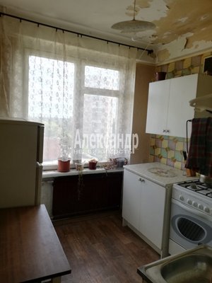 Продам трехкомнатную (3-комн.) квартиру, Солидарности пр-кт, д. 8 корп. 4, Санкт-Петербург г