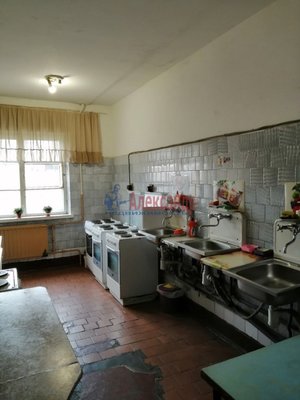 Продам 2-комн. в 36-комн. квартире, Решетникова ул, д. 17 корп. 2, Санкт-Петербург г